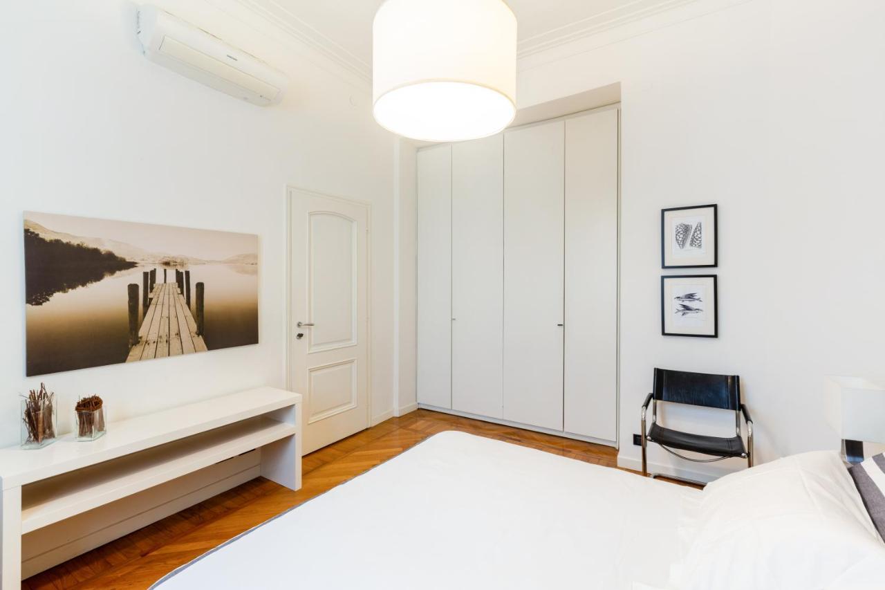 Spacious And Brilliant Apartment In Duomo By Easylife Milan Exterior photo